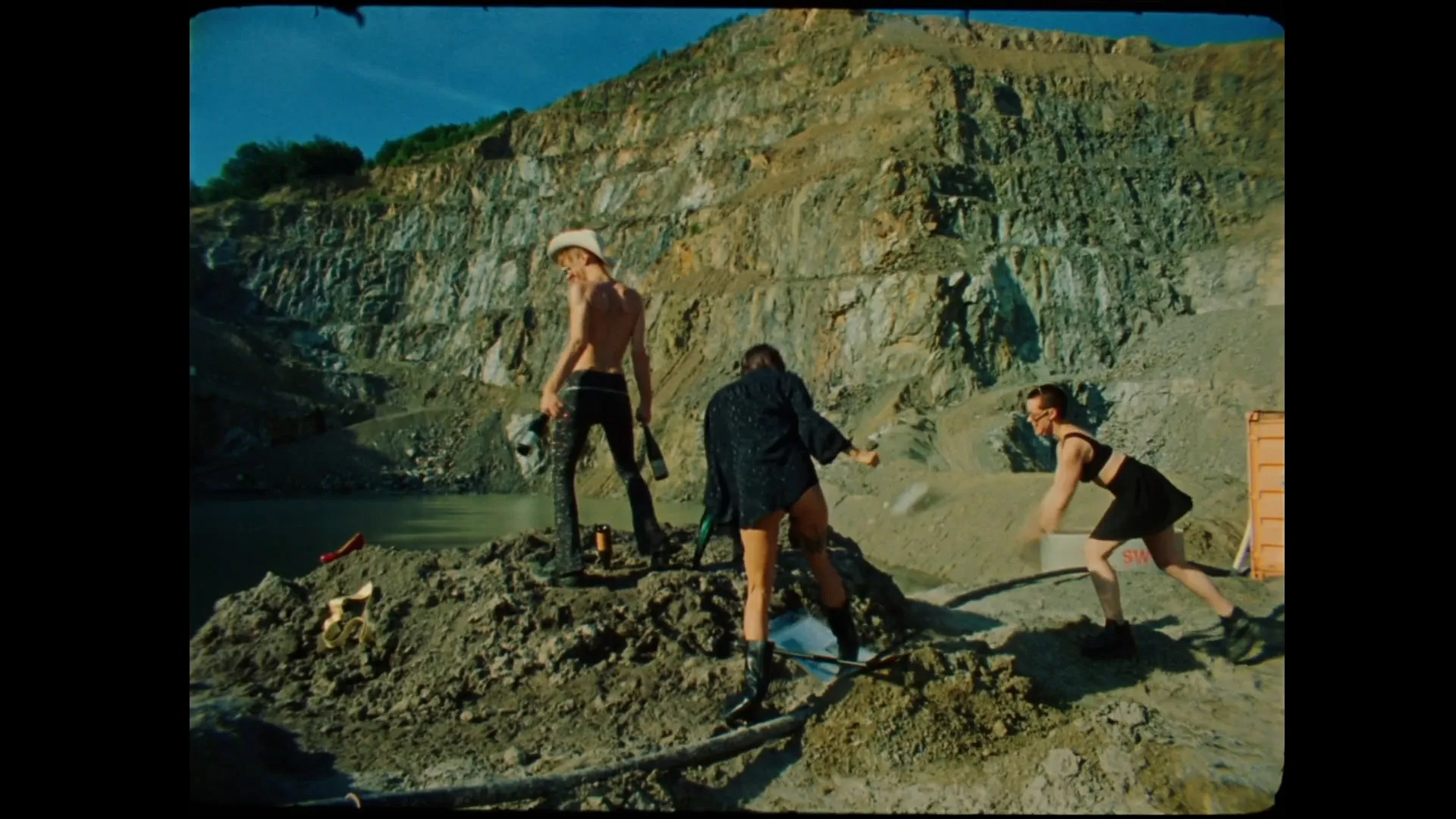 Rose Movie, image 4